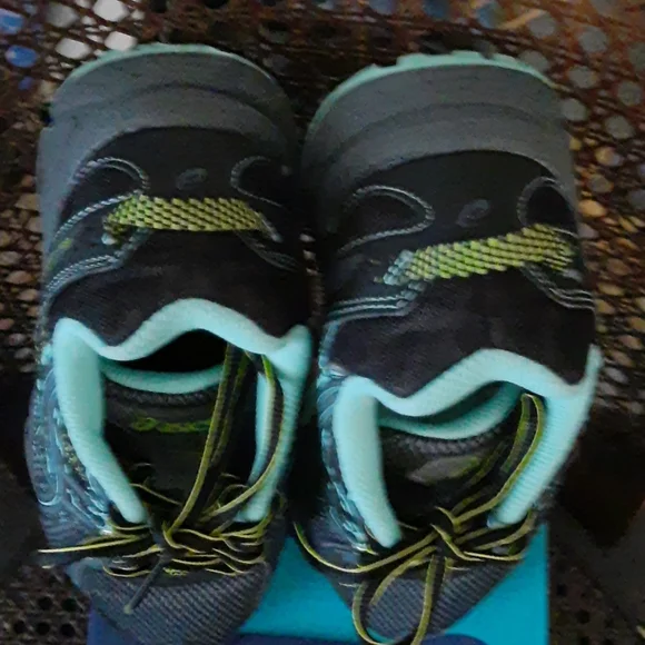 Asics Gel-Venture 6 Women's Trail Running Shoes Black, Carbon, Neon Lime Sz 7½ - Picture 4 of 7